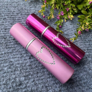 Xịt cay hình thỏi son